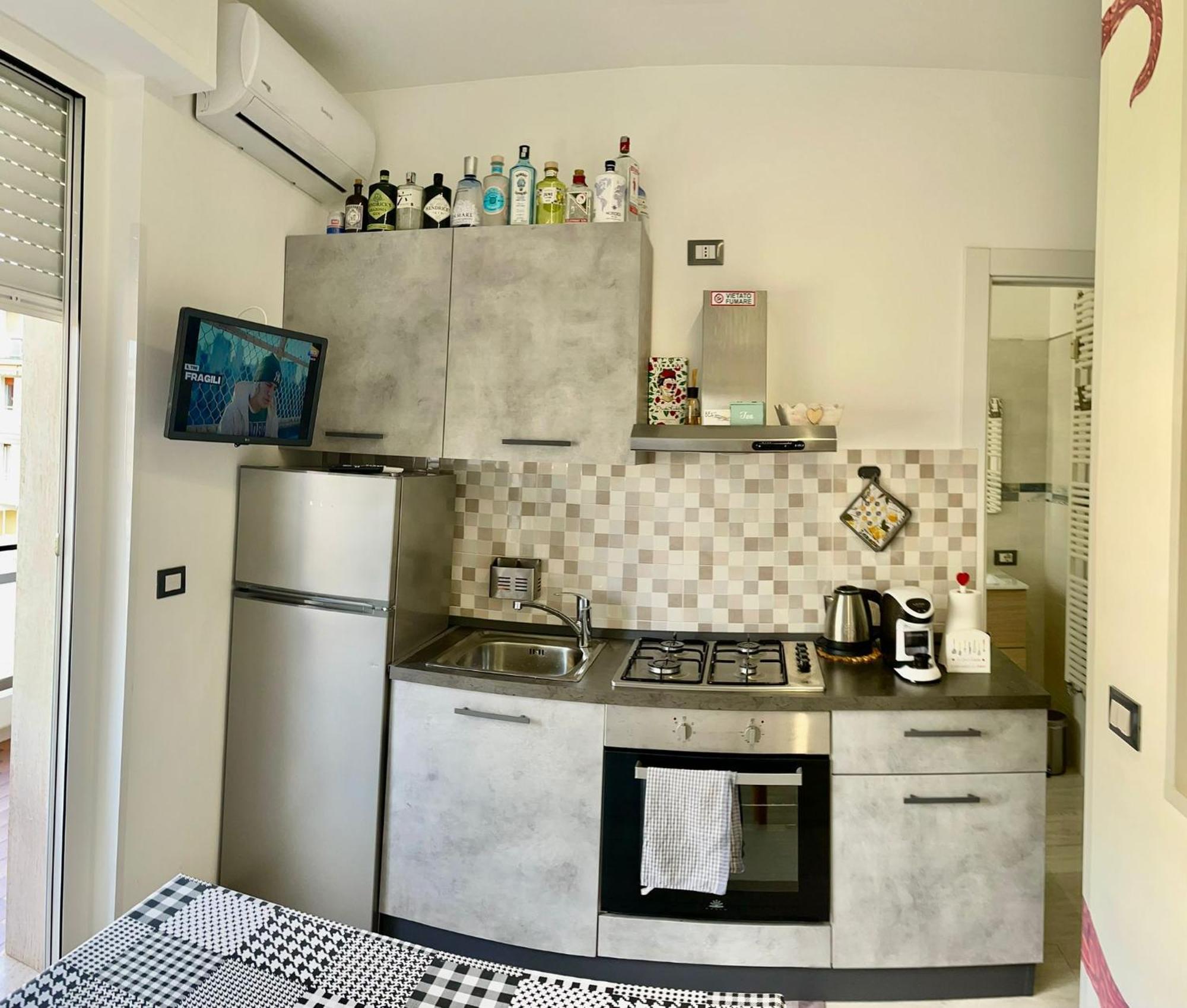 Апартаменты Casa Di Bea Вентимилья Экстерьер фото
